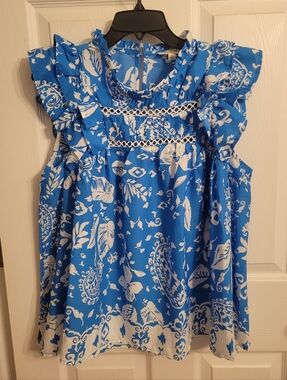 Umgee Blue and White Floral Ruffle Blouse